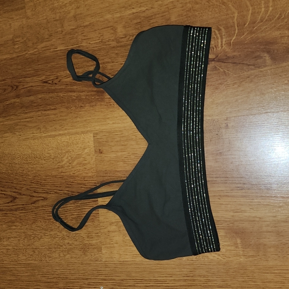Lululemon athletica size 6 green bra used good condition